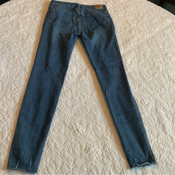 Denizen skinny distressed,fringe hem ankle jeans - Picture 2 of 9